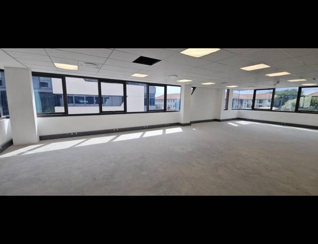 BUSINESS PROPERTY TO RENT IN VORNA VALLEY